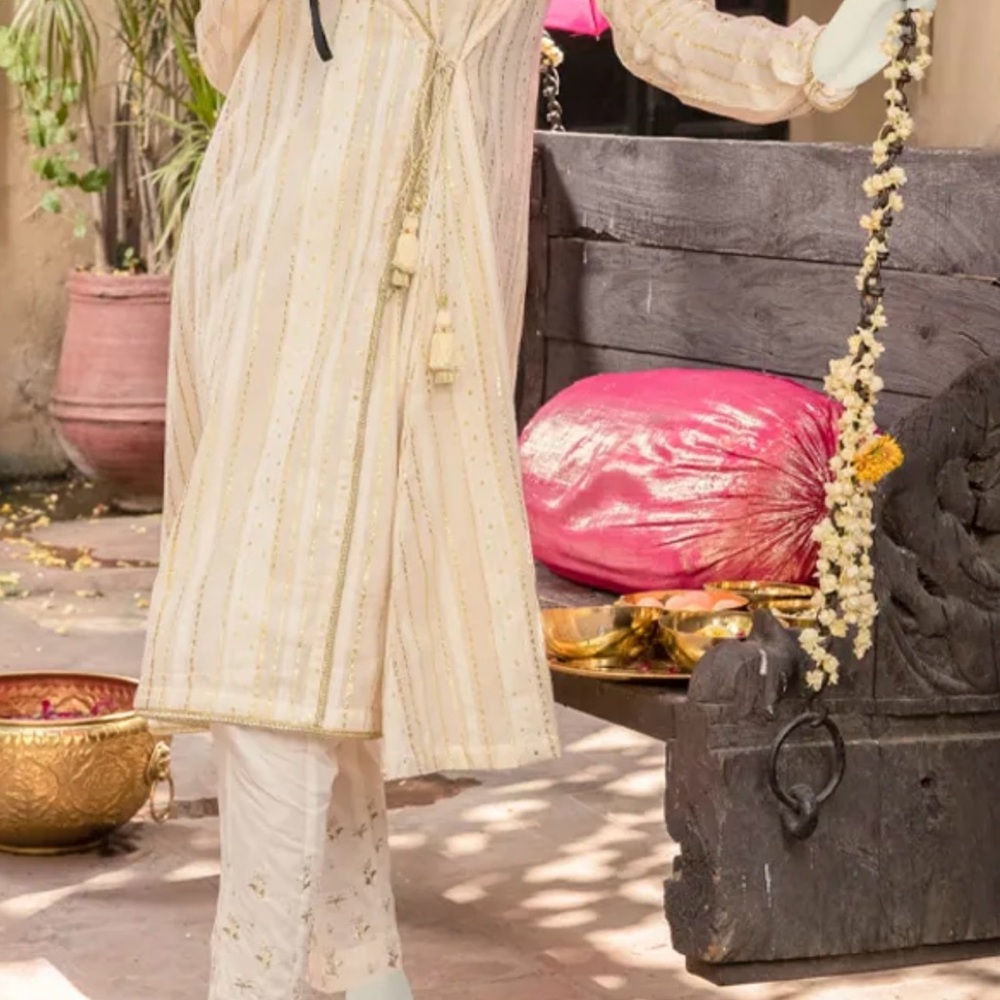 Elegant Cream Women's Jumpsuit